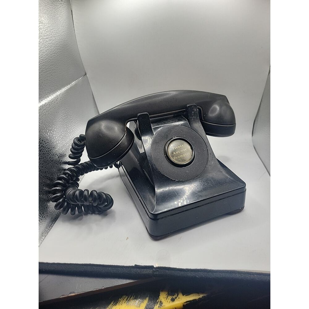 1940 Western Electric Model Telephone